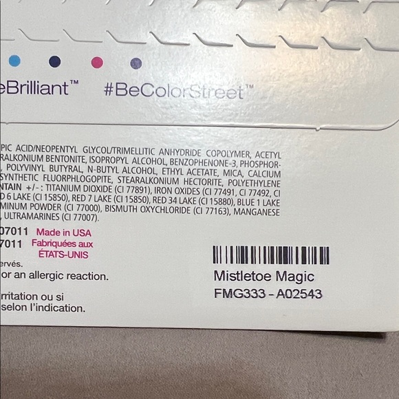 Color Street Glittering Teal Press-On Nails - Picture 3 of 3